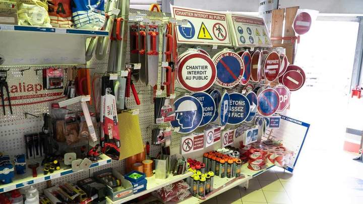 Sécurité routière, panneaux personnalisés